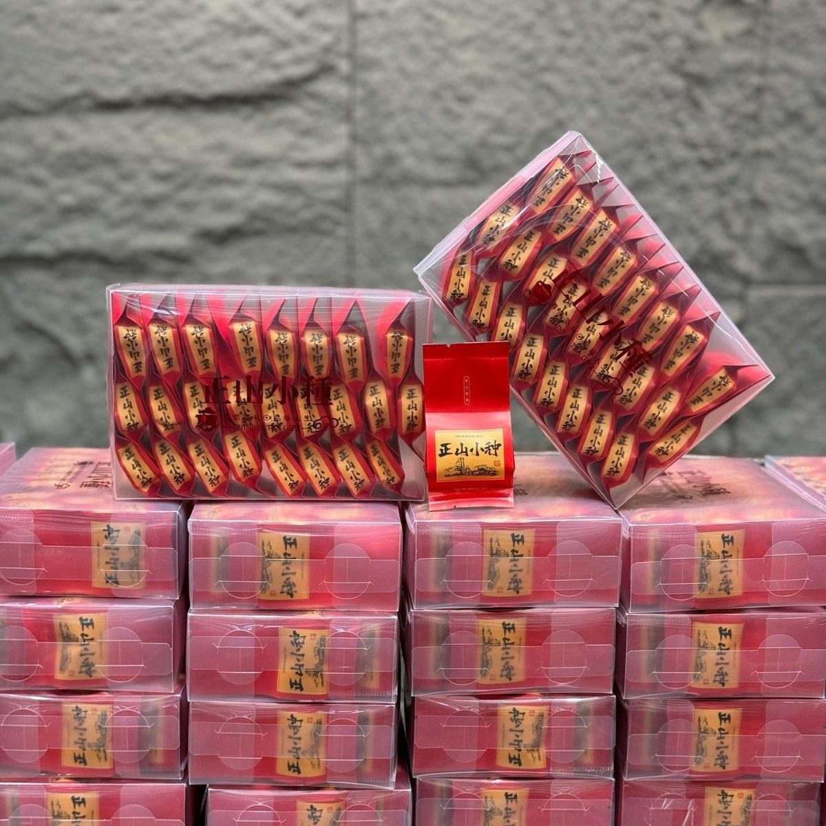 武夷山红茶正山小种金骏眉大红袍铁观音简装茶