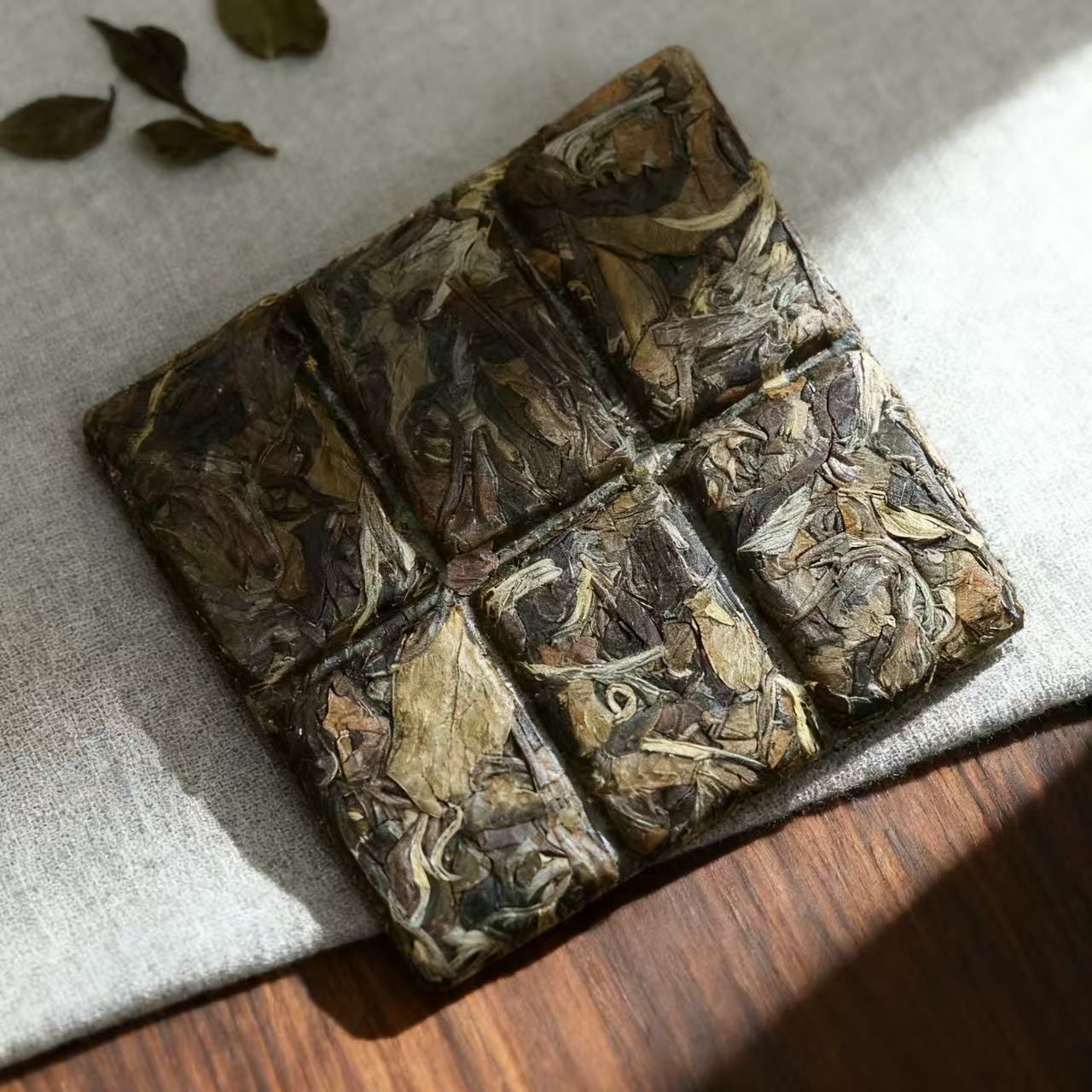 福鼎白茶巧克力6泡小方片紧压贡眉高山日晒茶饼散茶