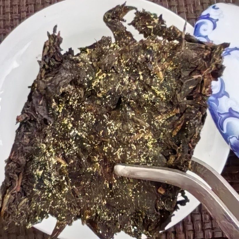 金花黑茶茯砖茶1000g，送茶刀